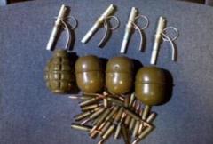 В Лисичанске военнослужащий отправил по "Новой почте" посылку с гранатами и патронами