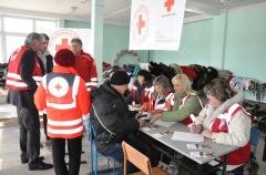 В конце февраля в Северодонецке семьи переселенцев получили вторую часть гуманитарной помощи, предоставленной Красным Крестом Австрии