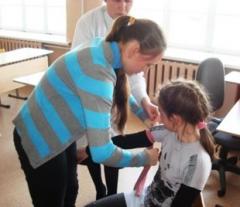 Набор старшеклассников в кружок «Юный медик»